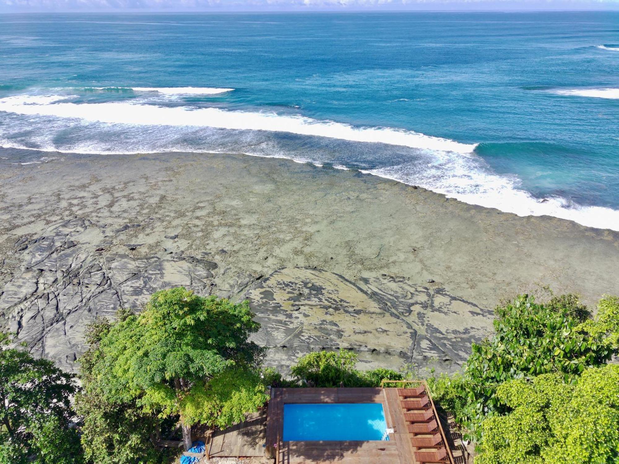Baturundung Surf Resort Naibos Экстерьер фото
